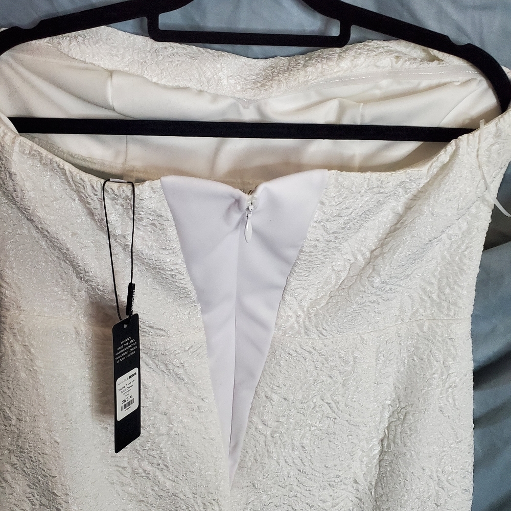 Fashion Nova  white strapless dress w mesh at bodice sz XL. - Picture 15 of 16